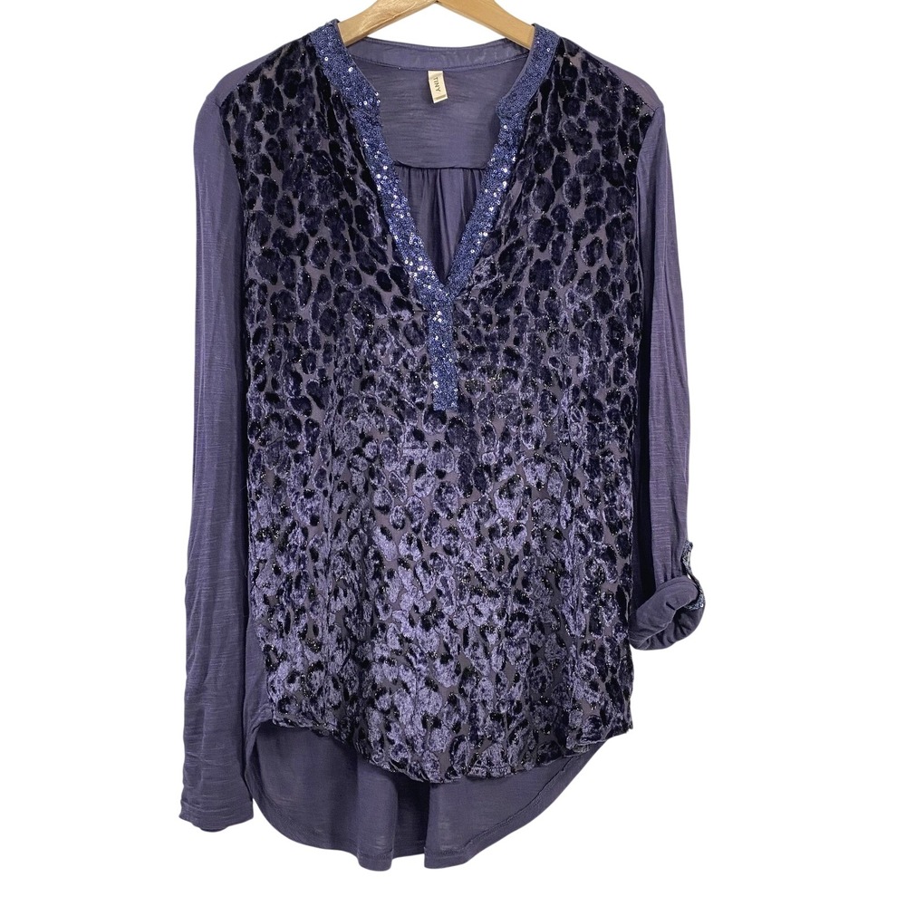 Tiny Anthropologie Womens Velvet Burnout Sequin Roll Tab Sleeve Shirt S Purple